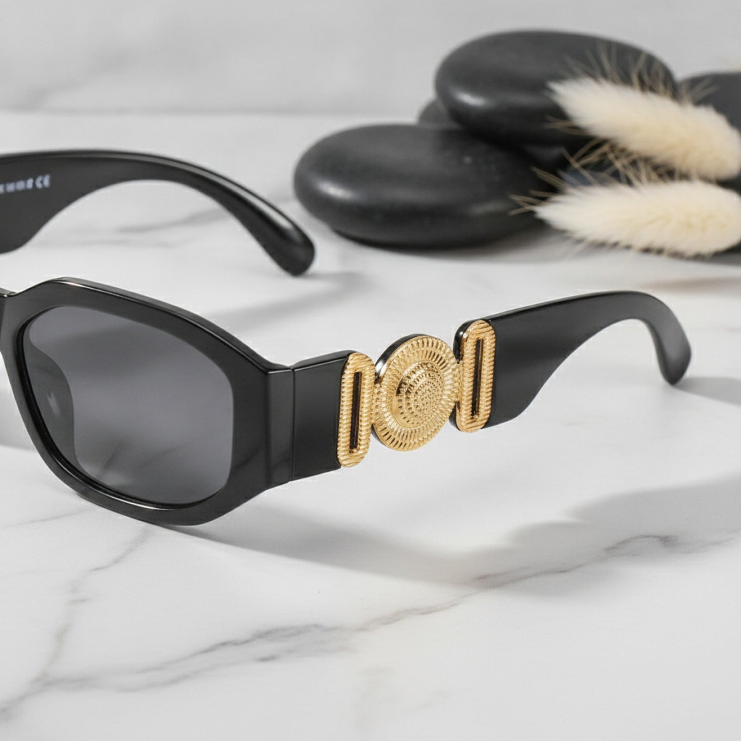 Lunettes de Soleil Carrées Vintage Luxe - Monture Rectangle pour Hommes et Femmes