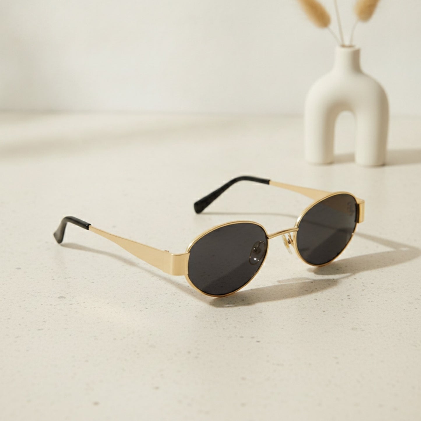 Lunettes de Soleil Ovales Vintage pour Femme et Homme - Monture Métallique Luxe