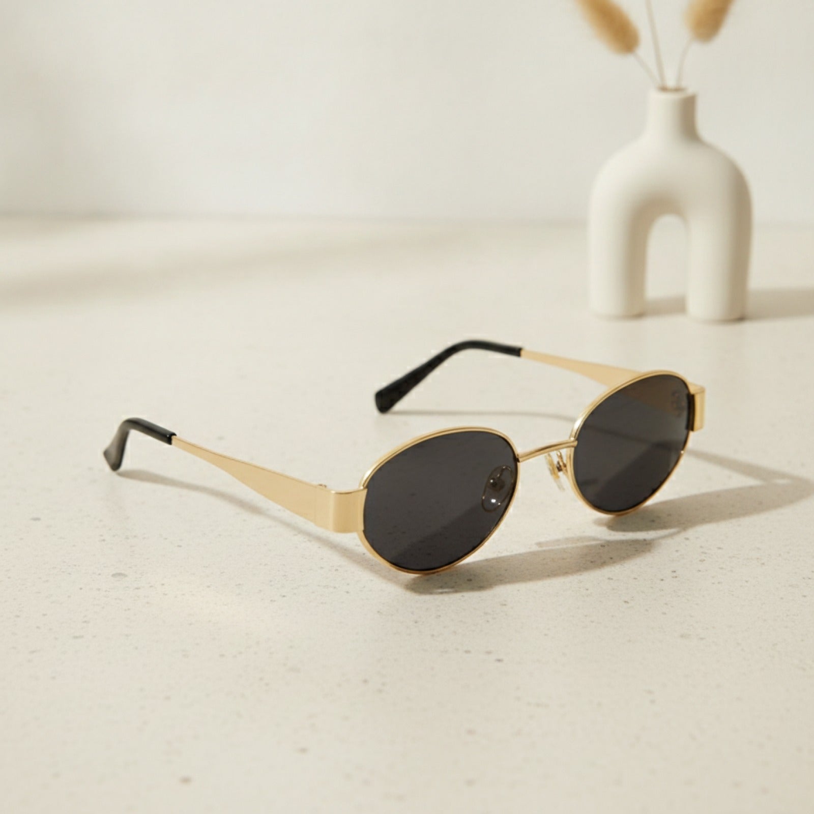 Lunettes de Soleil Ovales Vintage pour Femme et Homme - Monture Métallique Luxe