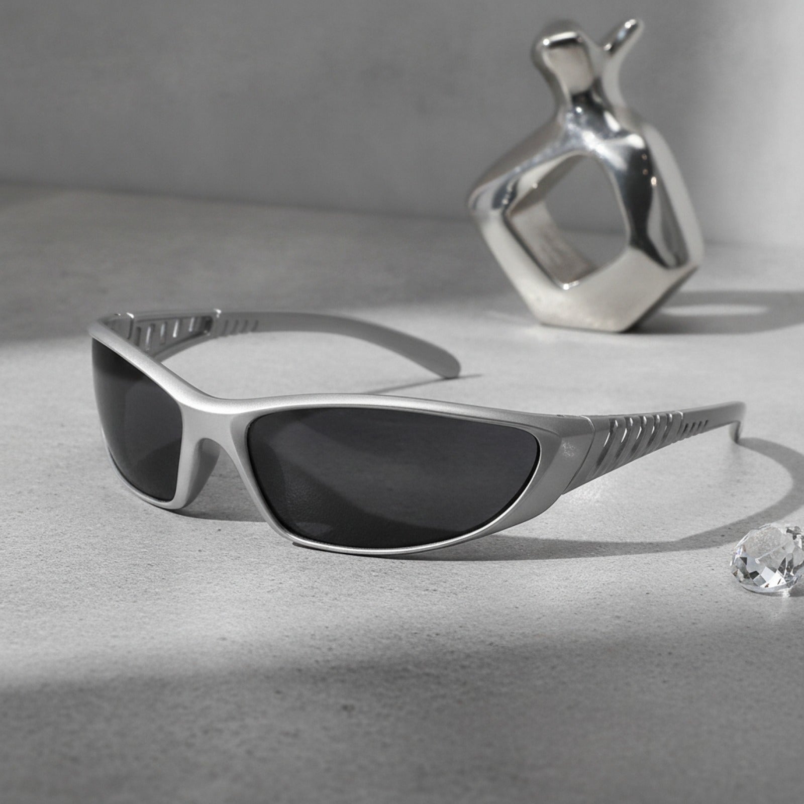 Lunettes de Soleil Y2K Argentées Futuristes pour Femmes et Hommes
