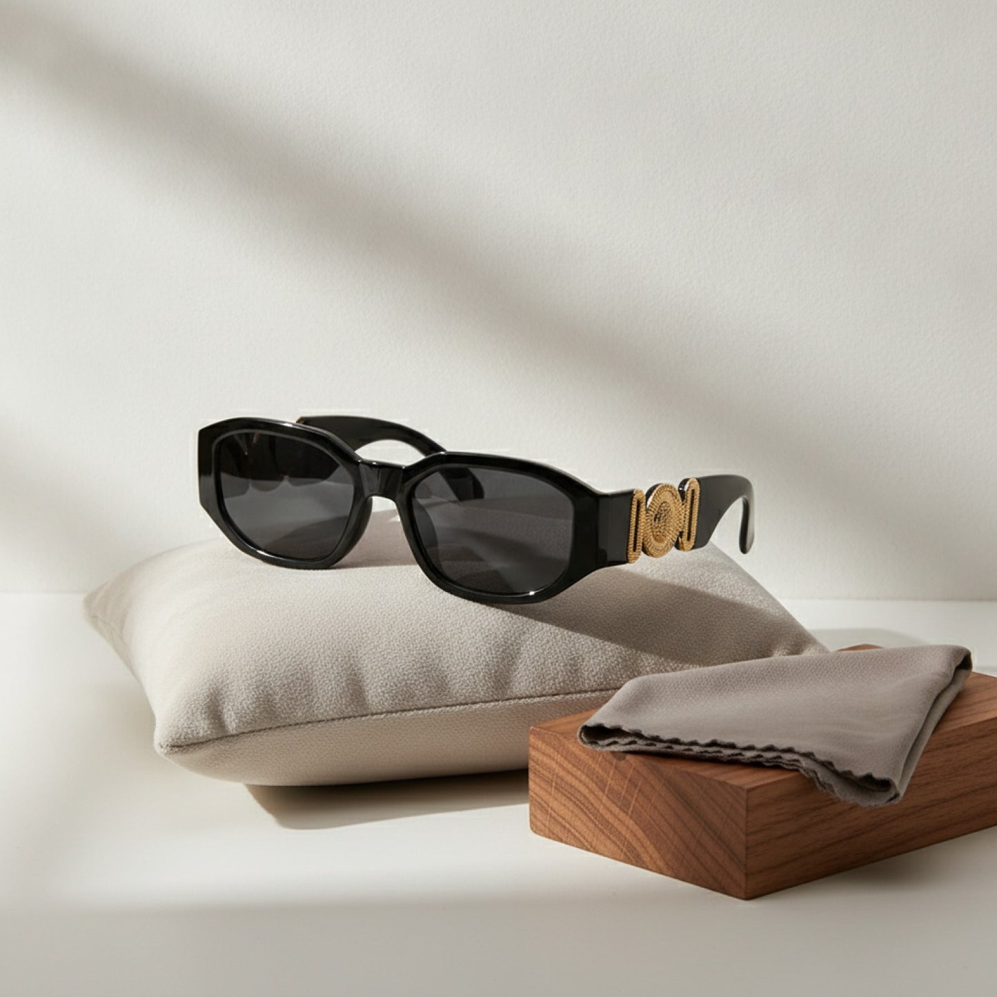 Lunettes de Soleil Carrées Vintage Luxe - Monture Rectangle pour Hommes et Femmes