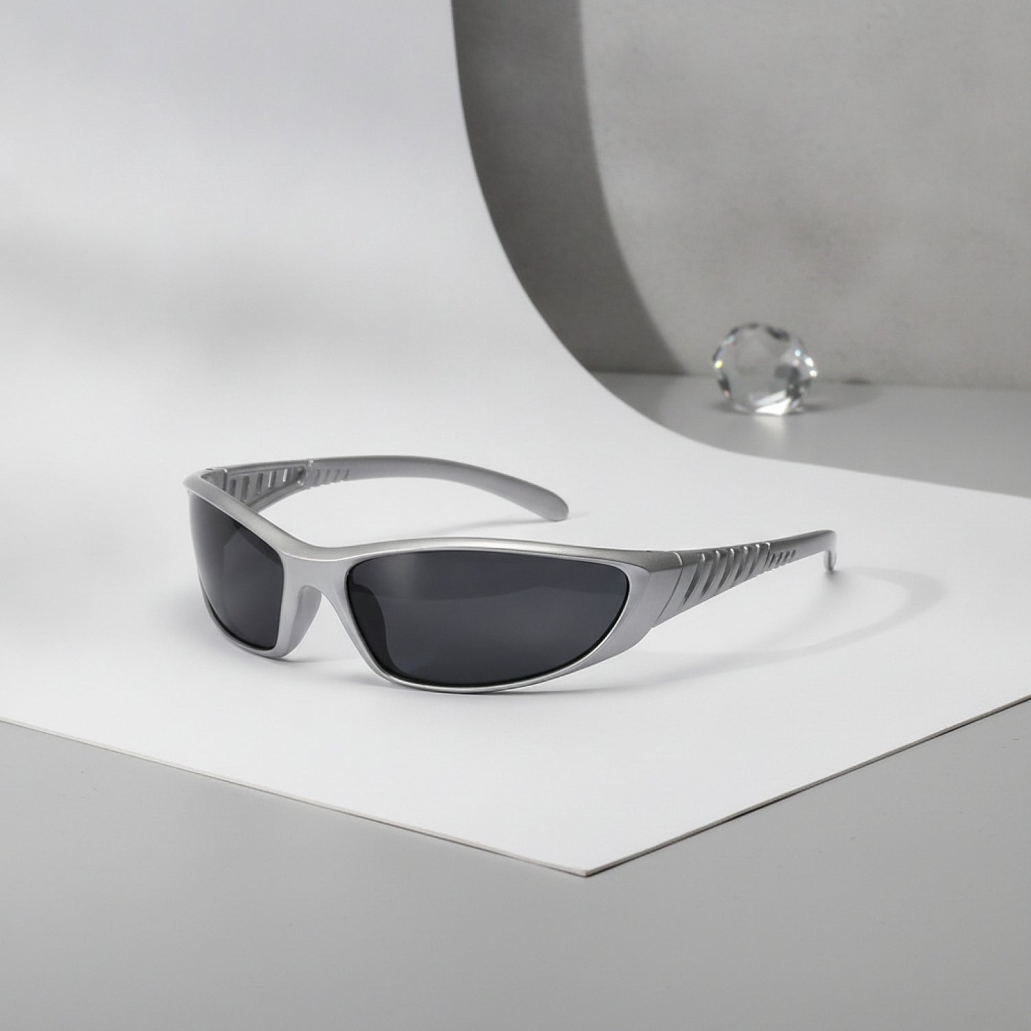 Lunettes de Soleil Y2K Argentées Futuristes pour Femmes et Hommes